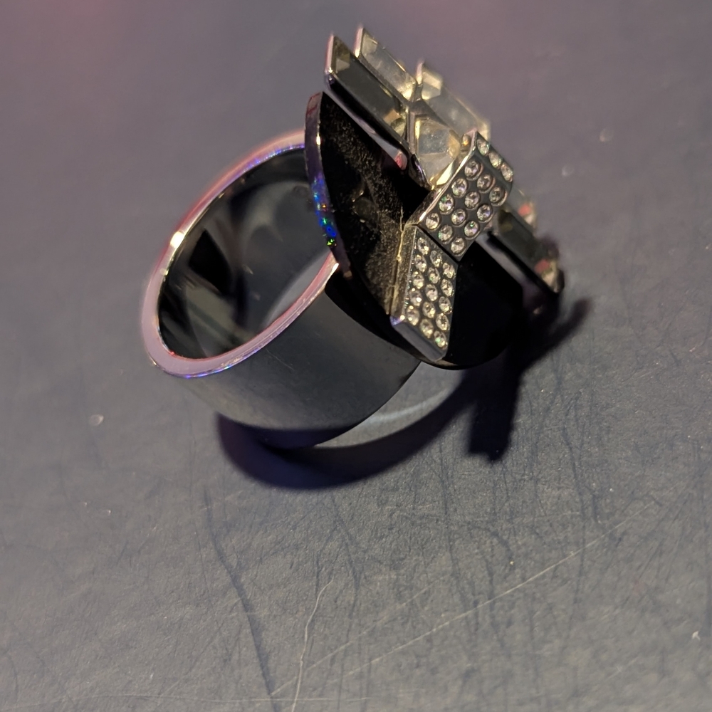 Lia Sophia Black and Silver Crystal Ring - Picture 2 of 5